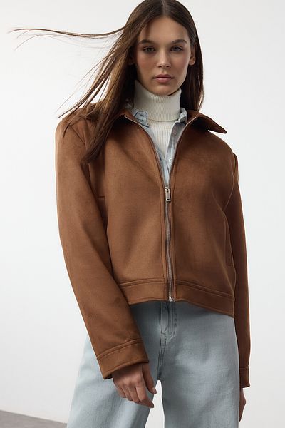 Trendyol Collection Hellbrauner Wildlederjackenmantel mit normaler Passform TWOAW25MO00316