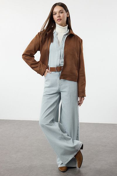 Trendyol Collection Hellbrauner Wildlederjackenmantel mit normaler Passform TWOAW25MO00316