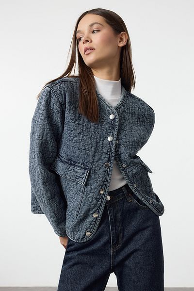 Trendyol Collection Oversize modrá TexturedDenim Jacket - Kapesní detailní, Twoaw25ce00062