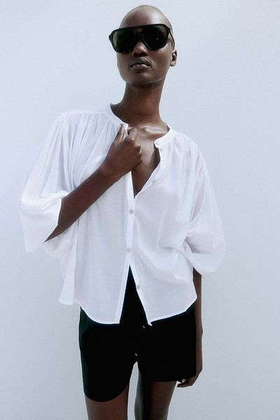 H&M Balloon-sleeved blouse
