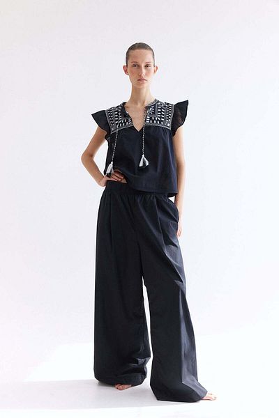 H&M Embroidered cotton blouse