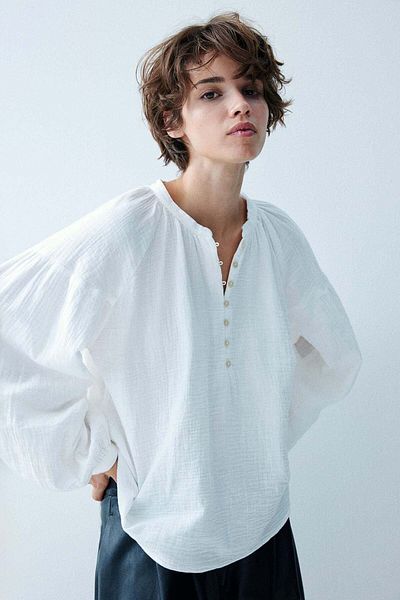 H&M Balloon-sleeved muslin blouse