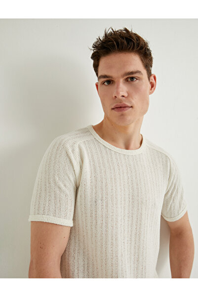 Koton Basic T-Shirt Crew Neck με υφή κοντό μανίκι Viscose Blended
