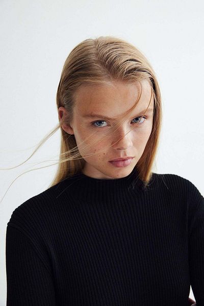 H&M Rib-knit turtleneck dress