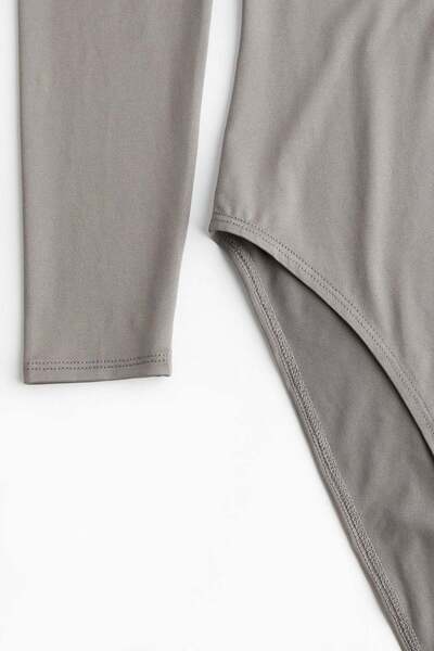 H&M جسم بياقة بولو