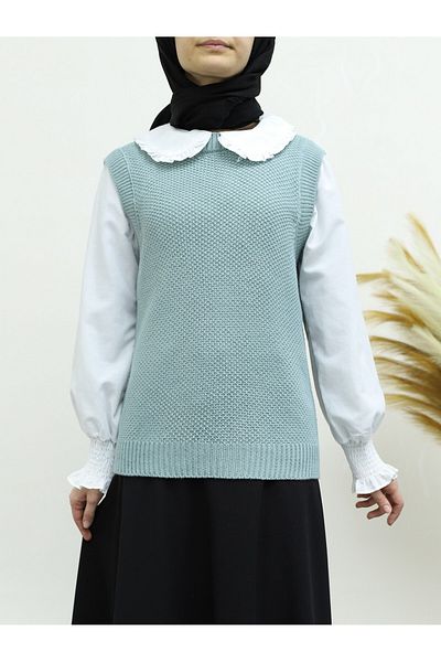 Modamorfo Solid Brass Knitted Crew Neck Sweater -Mint