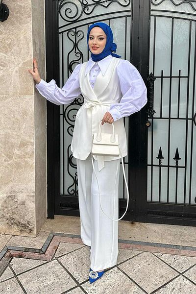Oven Ecru Shawl Collar Vest Set