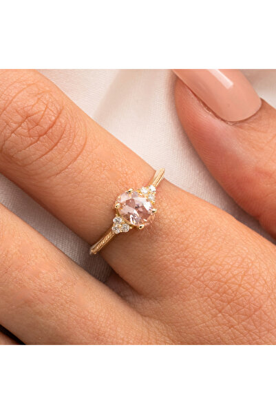 FasekGold Oval Kesim Pembe Safir Yan Zirkon Taşlı Tektaş Modern 925 Ayar Gümüş Kadın Yüzük Günlük-Hediyelik