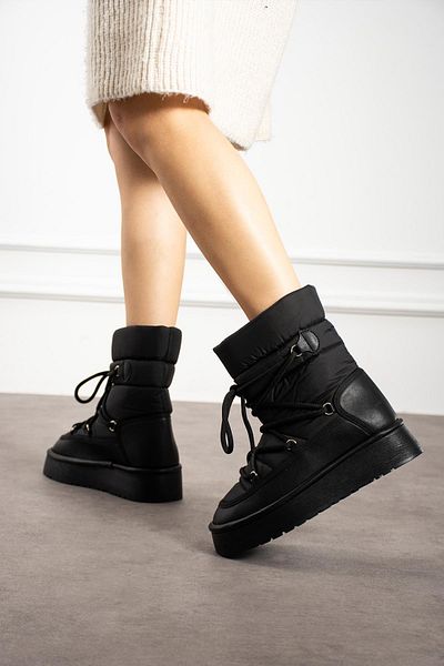 ShoeTek Γυναικείες μπότες χιονιού Leonya Black Parachute Lace-Up