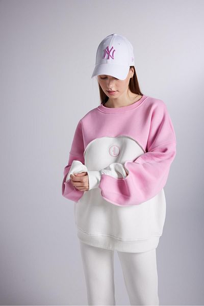 HOLLY LOLLY White Oversize Nola Sweatshirt - Raised 3 Thread Fabric