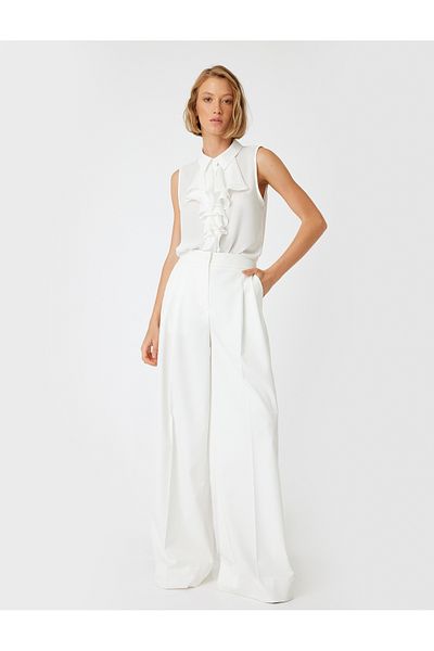 Koton Crepe Fabric Sleeveless and Ruffle Shirt