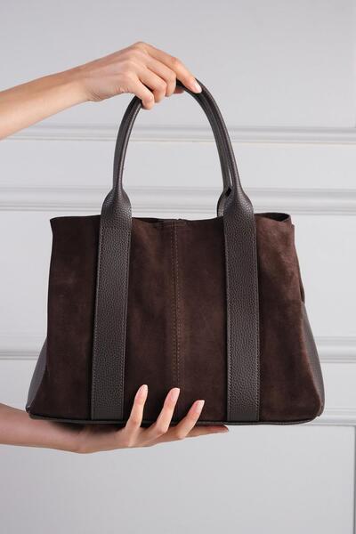 Mio Gusto Dámská kabelka z pravého semiše do ruky a přes rameno v hnědé barvě