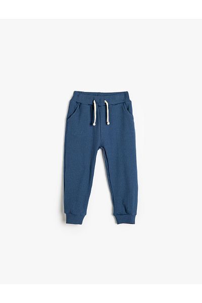 Koton Strukturierte Basic-Jogginghose – Taillendesign mit Kordelzug