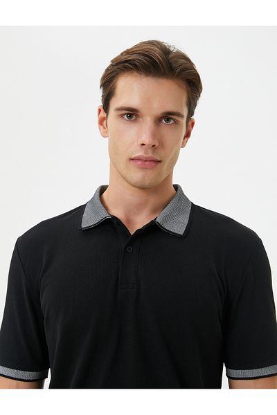 Koton Polo-Shirt mit schmalem Schnitt und kurzen Ärmeln, Kragendetail