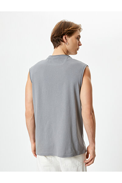 Koton Crew Neck Basic Sleeveless T-Shirt - Hollow Sleeve and Label Detail