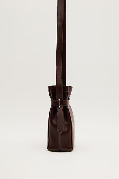 Manuka Milo Leather Baguette Bag - Brown