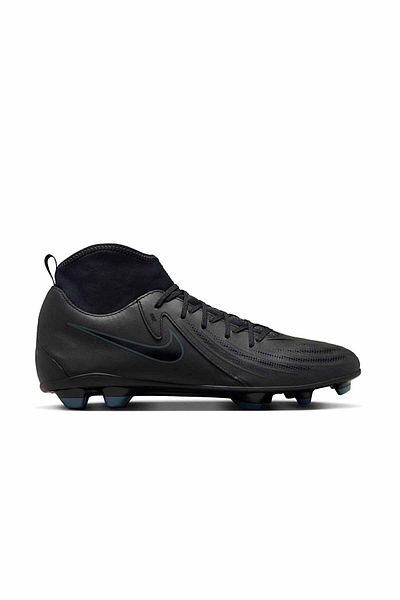 Nike flat sole football shoes deals