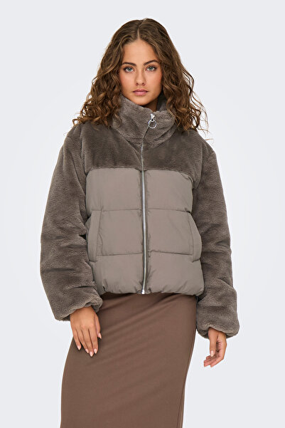 ONLY Γυναικείο παλτό Onlwanja με ψηλό γιακά με λεπτομέρεια από ψεύτικη γούνα 15292945 Φουντούκι