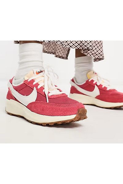 Nike Waffle Debut Vntg Red Sneaker Red Sneakers