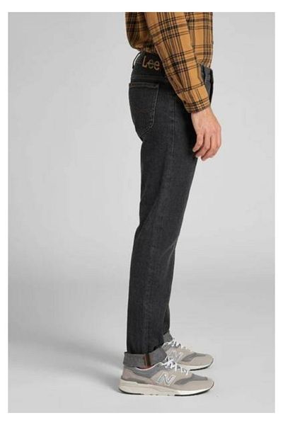 Lee Rider Slim Fit Jeanshose mit normaler Taille aus flexiblem Denim
