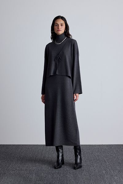 Manuka Anthrazitfarbene Strickjacke zum Schnüren