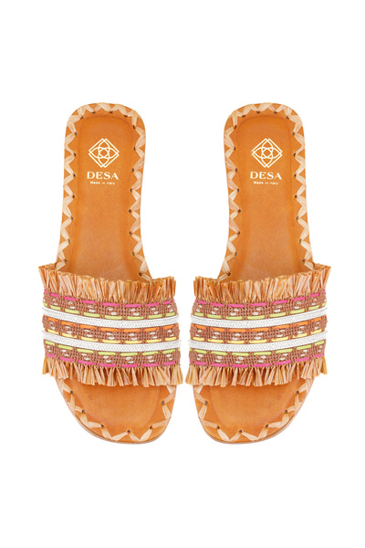 Desa Γυναικείες παντόφλες πλεγμένες από άχυρο καφέ