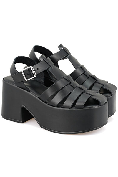 Desa Kadın Siyah Dolgu Topuklu Deri Sandalet