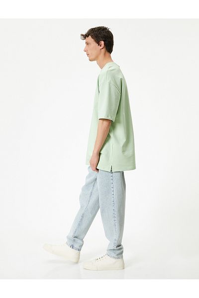 Koton Oversize Βαμβακερό μπλουζάκι με λαιμόκοψη με χαμηλό ώμο