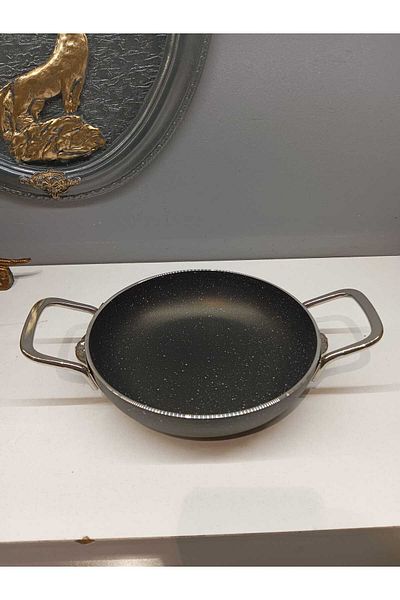 Peramari Tuna House 18 cm Black Granite Egg Holder