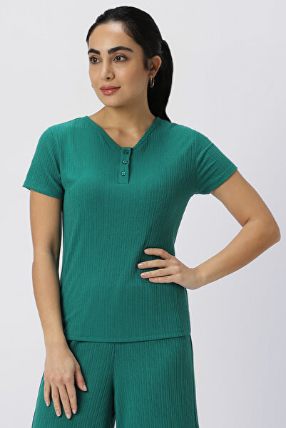 RİNA تي شيرت Essentials بأكمام قصيرة باللون الأخضر