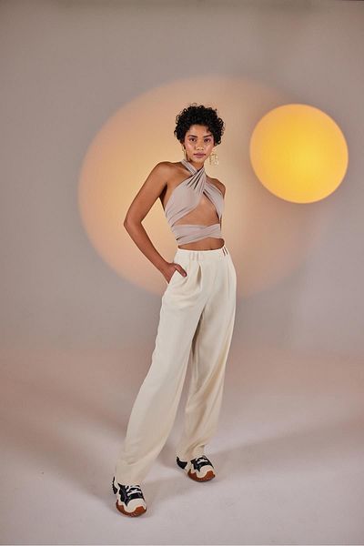 HOLLY LOLLY Palasia-Hose aus Stoff mit hoher Taille im Palazzo-Schnitt, Beige