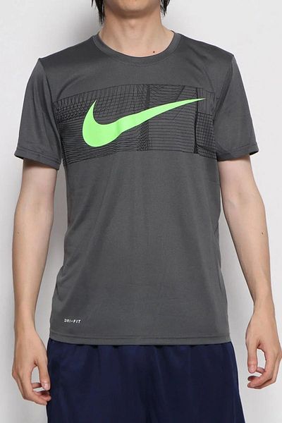 Nike Ανδρικό κοντομάνικο λειτουργικό μπλουζάκι Dri Fit Legacy Swoosh Bloc T-shirt γκρι