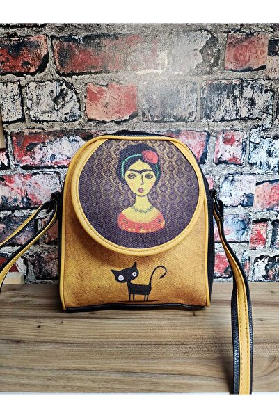 Şaşıkedi حقيبة كتف نسائية بتصميم خاص