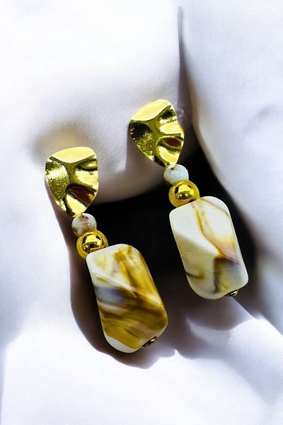 PETEK AKSESUAR DESIGNED HAND MADE ACRYLIC EARRINGS