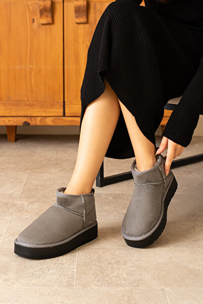 Yula Fashion Shoes Mini Gri Süet İçi Kürklü Kalın Taban Kadın Bot