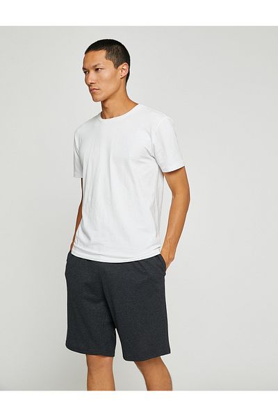 Koton Basic-Shorts mit Spitzenbund, schmaler Passform und Taschendetail