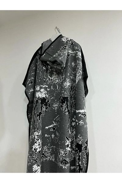 sportiness Women's Hooded Print Knitwear Poncho