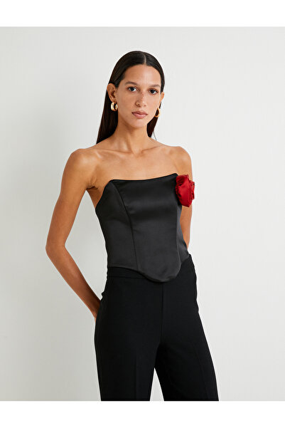Koton Στράπλες σατέν τοπ με λεπτομέρεια τριαντάφυλλο