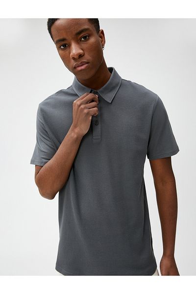 Koton Tričko Polo Neck Textured Buttons Slim Fit Krátké rukávy