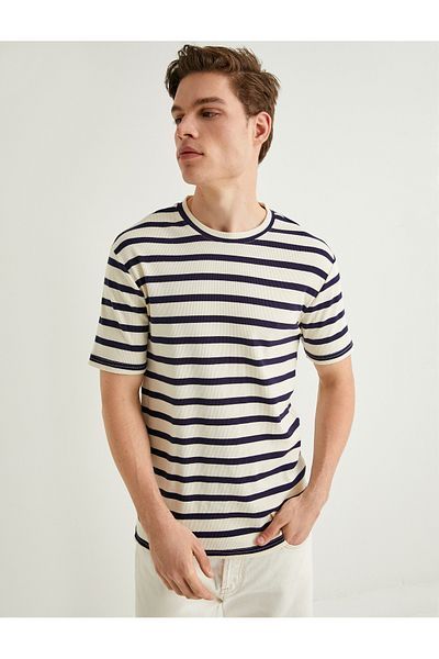 Koton Μπλουζάκι με ριγέ Slim Fit Crew Neck - κοντομάνικο
