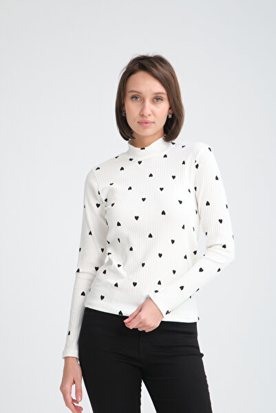 TOMURCUKSTAR Düz Yarım Balıkçı Yaka Kadın Siyah Kalp Desenli Bady