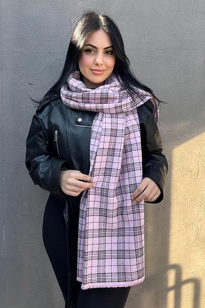 TAKIŞTIR شال/وشاح منقوش باللون الوردي