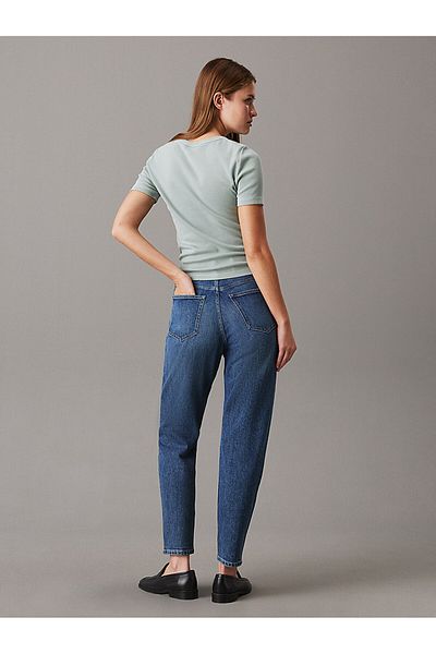 Calvin Klein Mama Jean