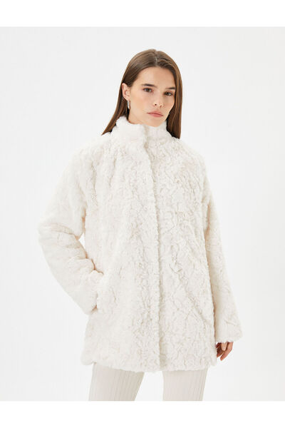 Koton Palton de pluș, guler ridicat, cu buzunar cu butoane