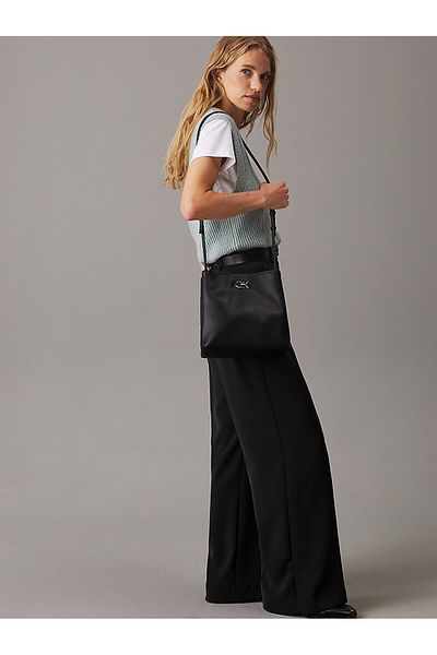 Calvin Klein Ck vödörtáska