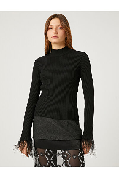 Koton Melis Ağazat X - Kolları Tüy Detaylı Yarım Balıkçı Yaka Kazak