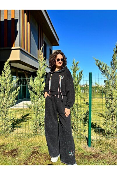 Butik Set de trening antracit cu imprimeu brodat cu detalii învechite