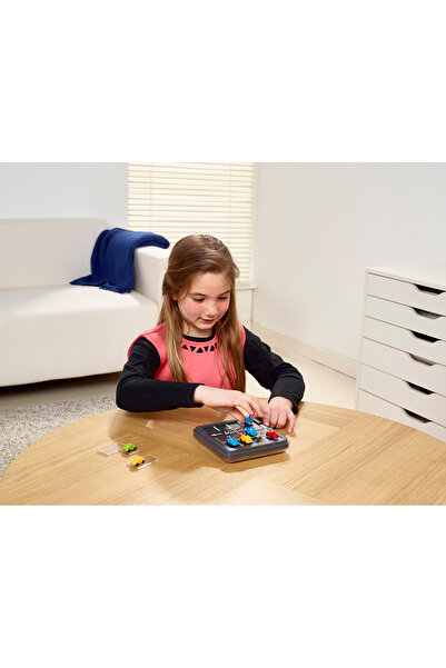 Smart Games Parking Puzzle