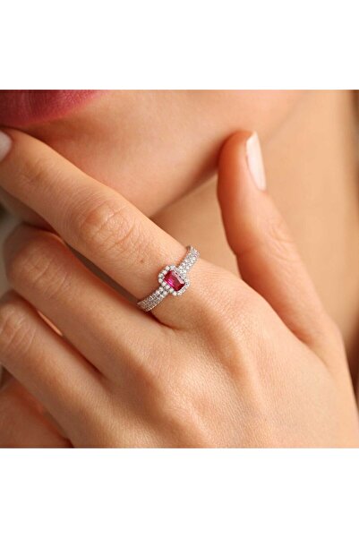 Sembol Gold Beyaz Altın Baget Yüzük Ruby