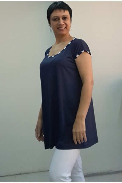 Mertcan Butik Темно-синя футболка з смугастими деталями, низькими рукавами та віскозним трикотажем.